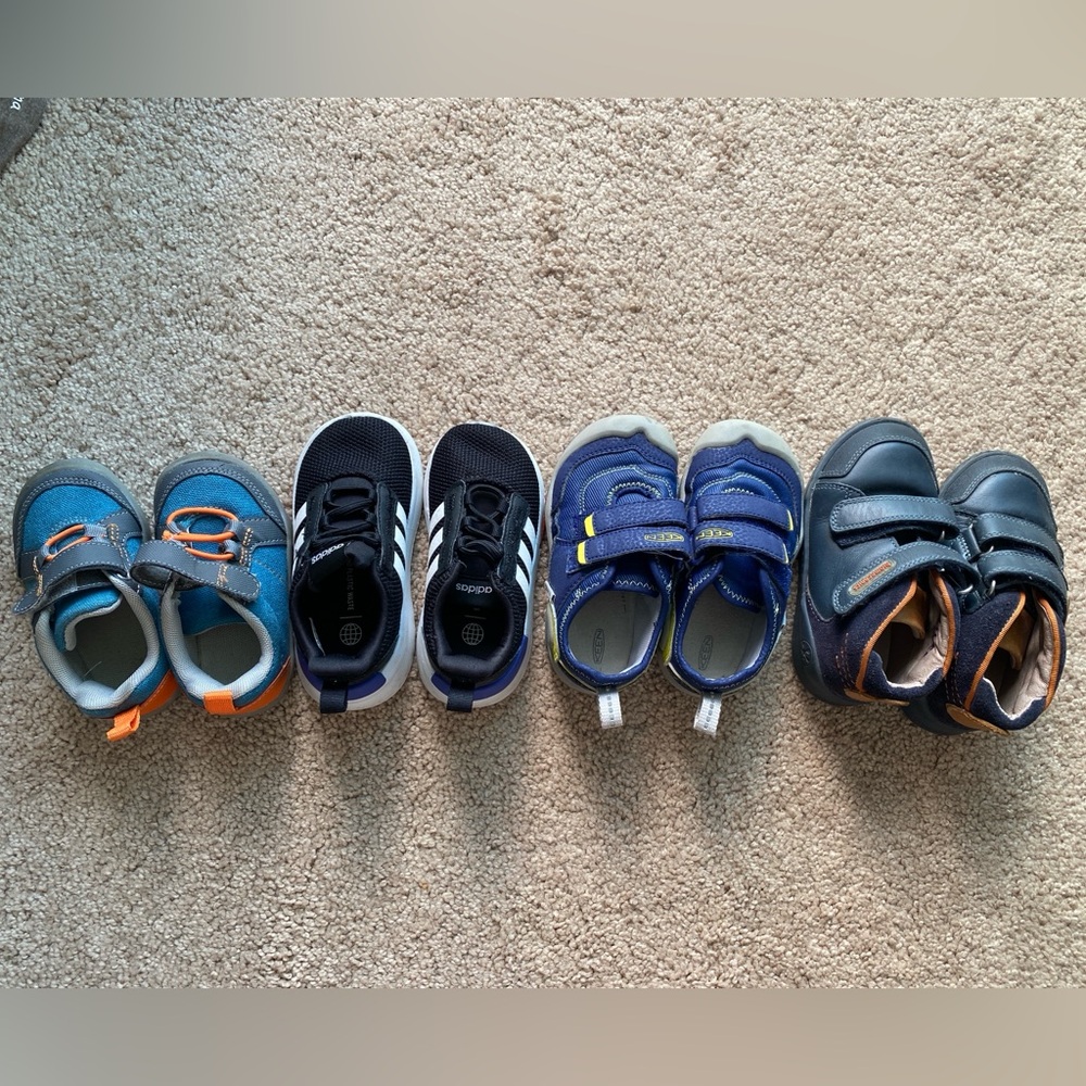 Baby/toddler boys shoes in multiple sizes!!